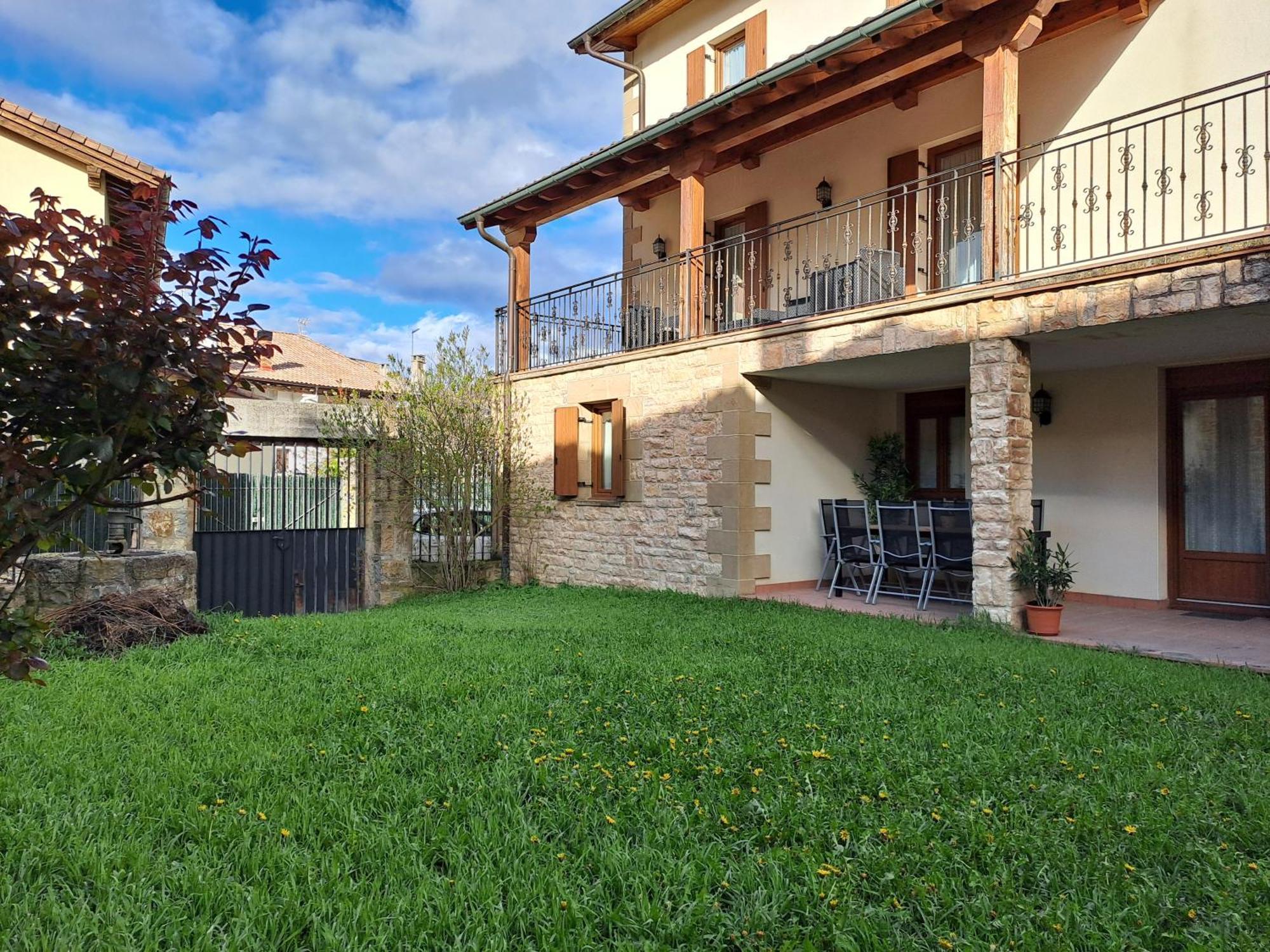 Casa Rural Torreblanca Urroz Exterior photo