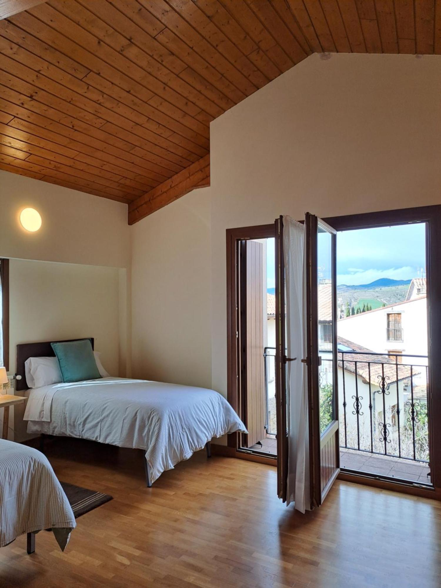 Casa Rural Torreblanca Urroz Exterior photo
