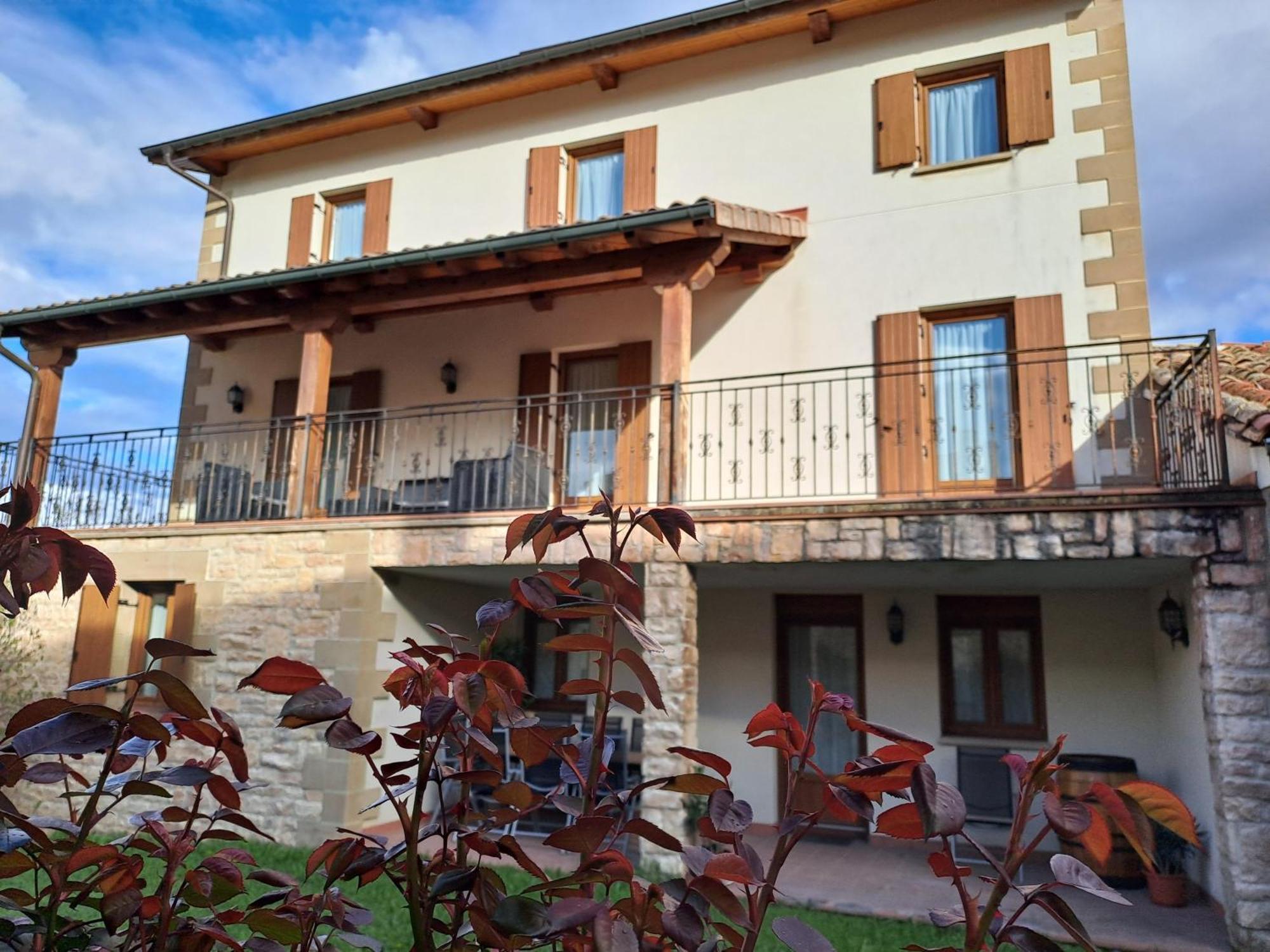 Casa Rural Torreblanca Urroz Exterior photo