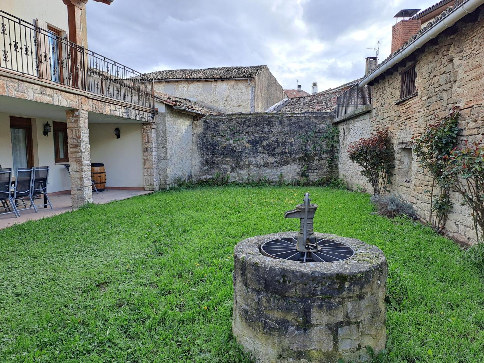 Casa Rural Torreblanca Urroz Exterior photo